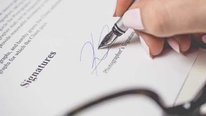 Legal Contract for Social Media Managers!