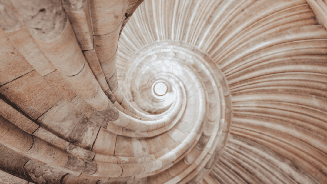 9 minutes to stop spiraling over your relationship