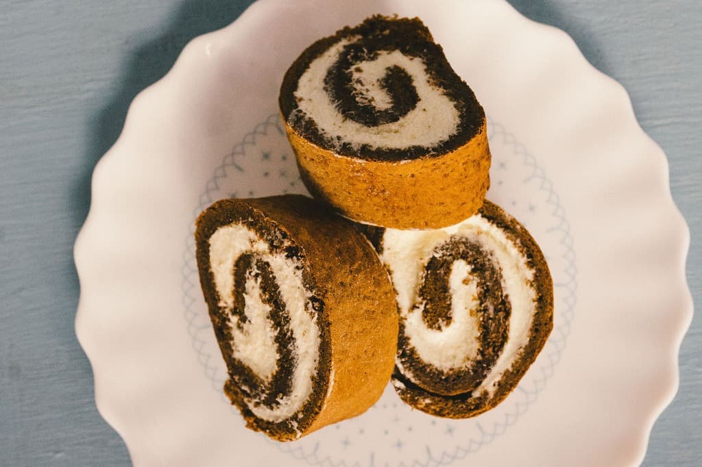 How to Make a GF Swiss Roll - Online Cooking Class