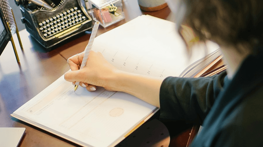 New EA Role: Feeling Lost & Overwhelmed