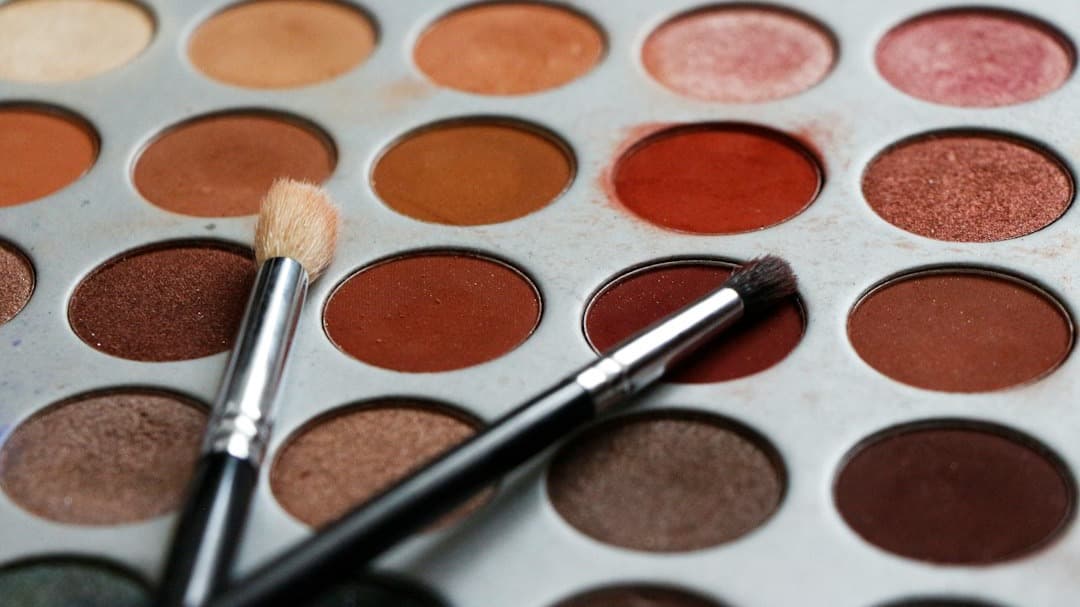 Master Eyeshadow and Eyeliner for your Eye Shape