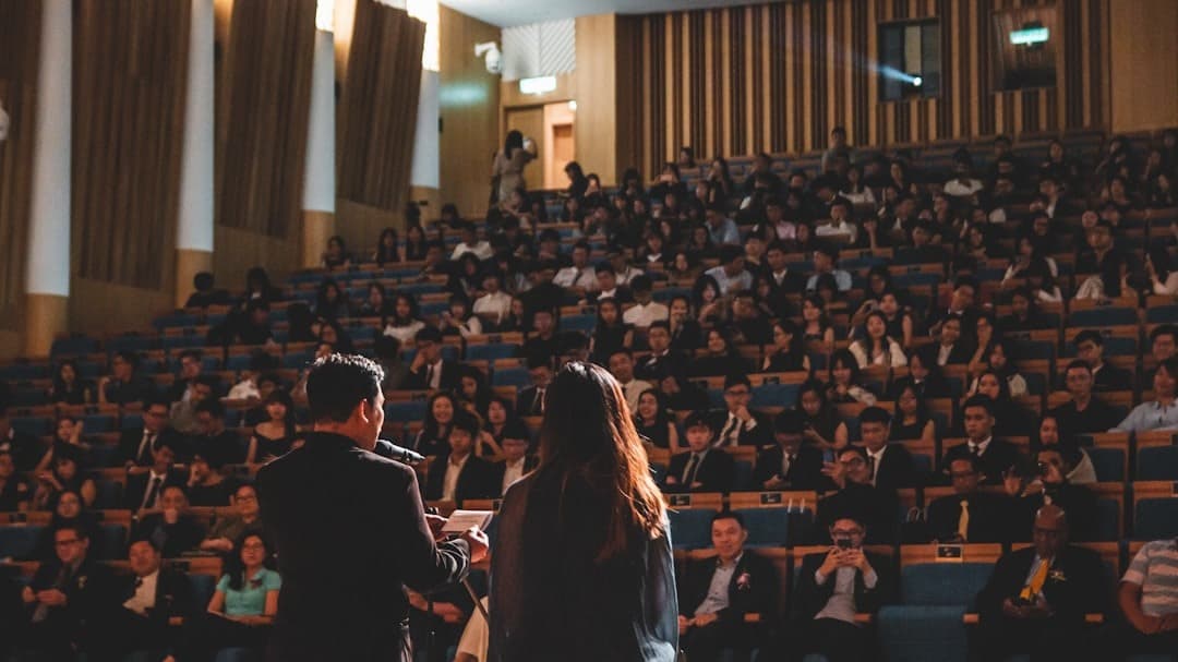 Target Audience vs Niche