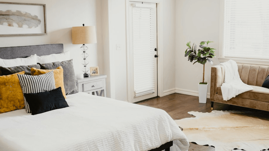 FREE Airbnb Launch Checklist
