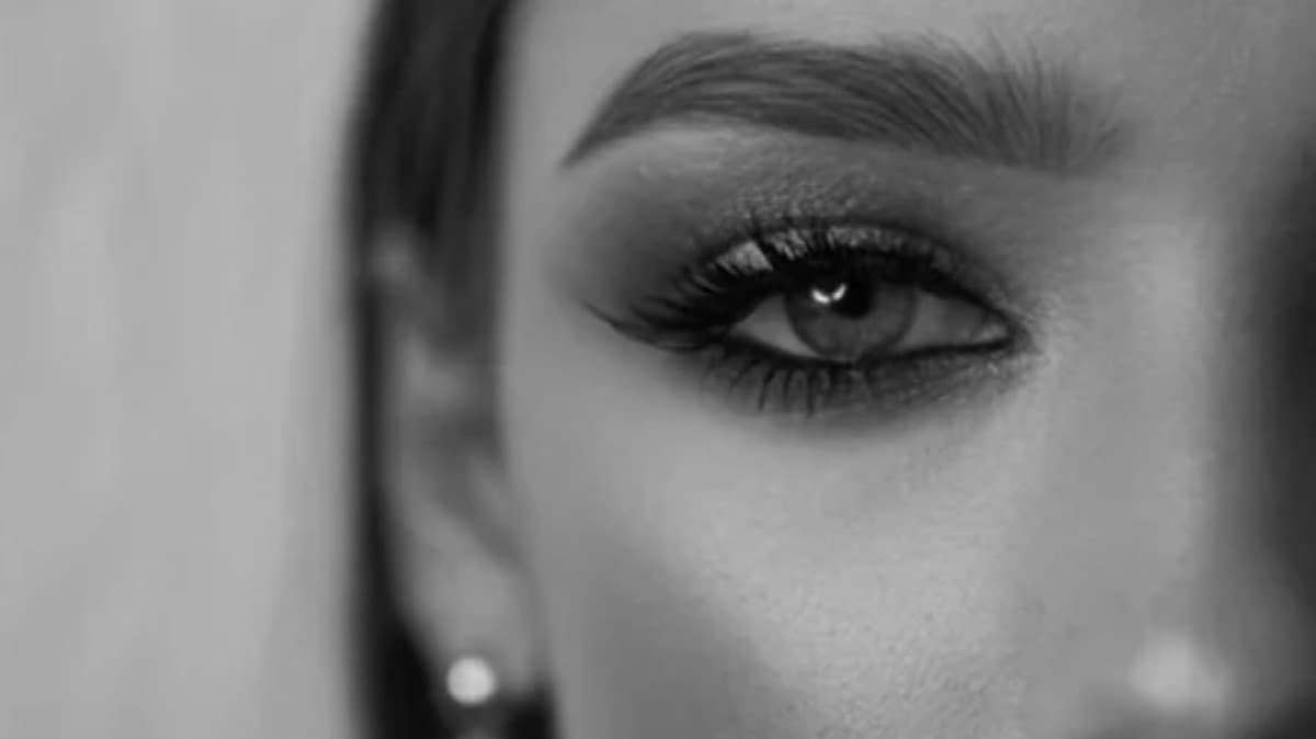My [FREE ] 7 Brow Wax Tools I Can’t Live Without