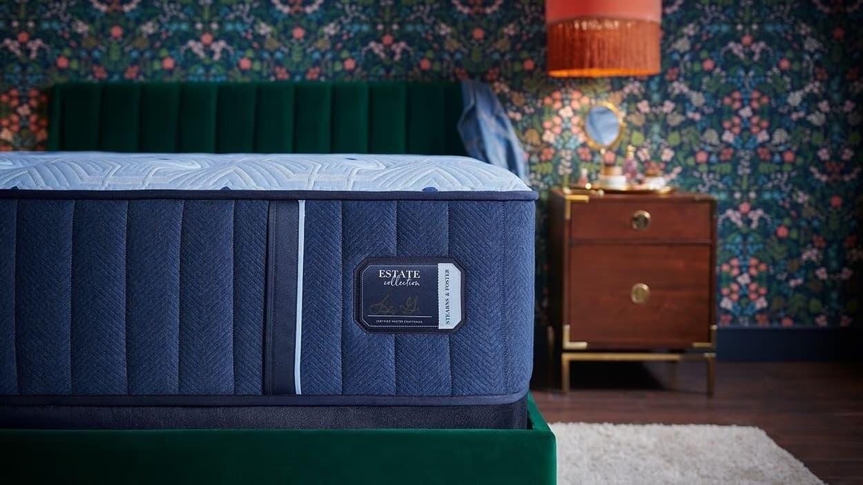 Stearns & Foster Estate Medium TT - QUEEN
