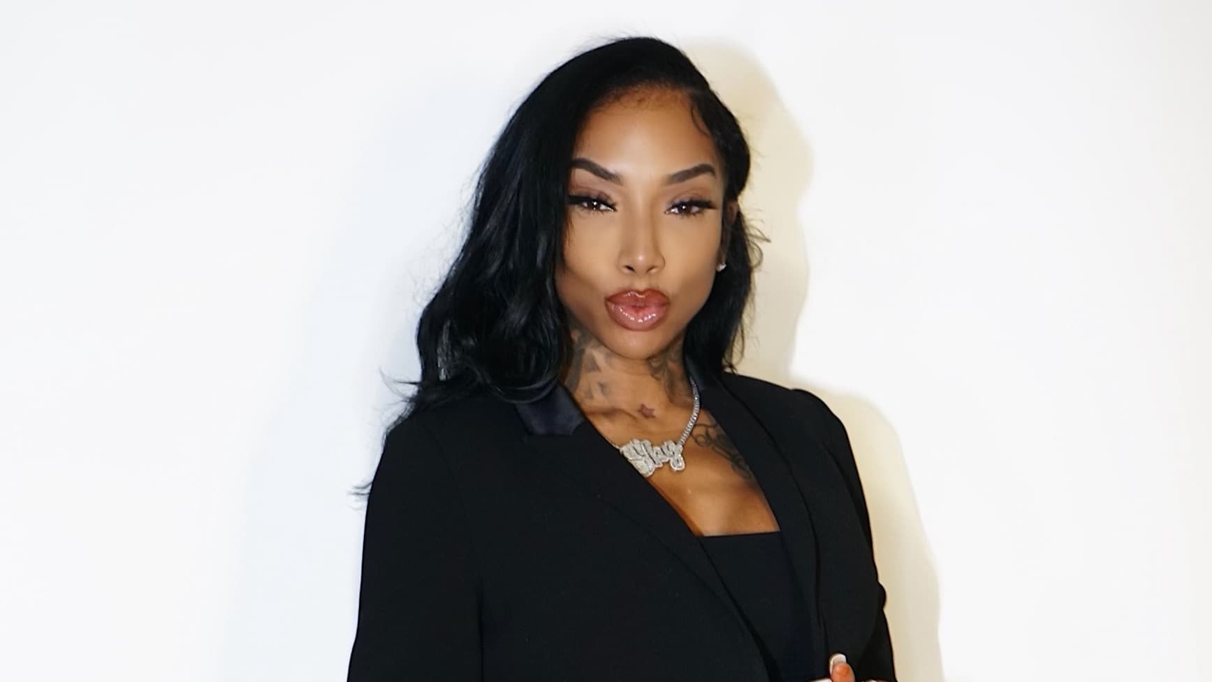 Book a 1:1 Call with Me