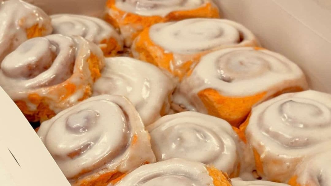 Pumpkin Pie Cinnamon Rolls