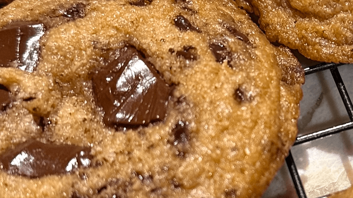 Grab my GF Brown Butter chocolate chunk cookies!