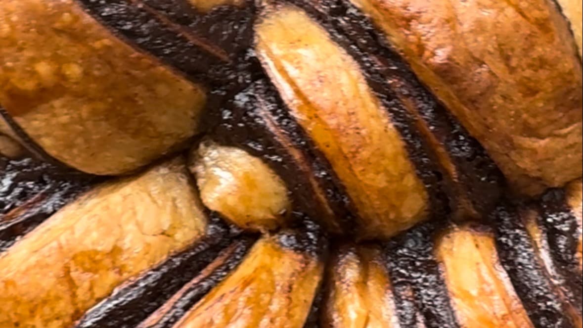 Rogalach (chocolate crescents)
