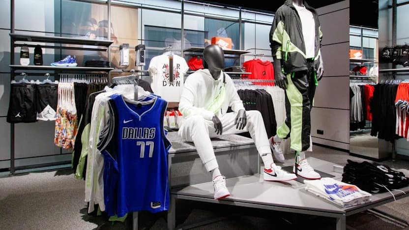 36 USA CLOTHING VENDORS LIST