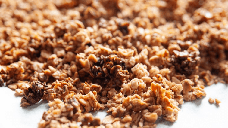 Vanilla and Peanut Butter Granola Recipe's