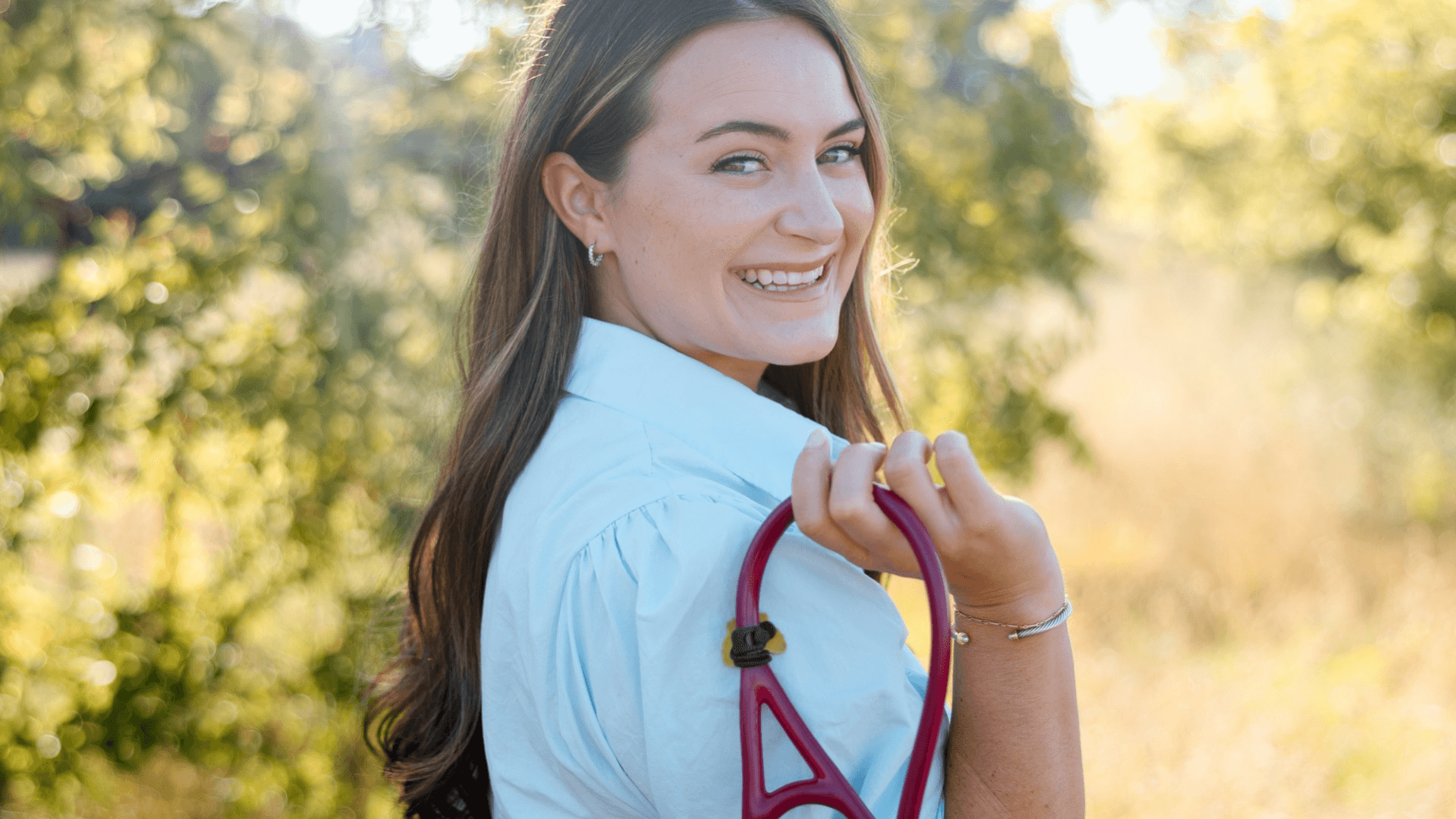 Get My FREE Medicine Cabinet Makeover Guide Now!