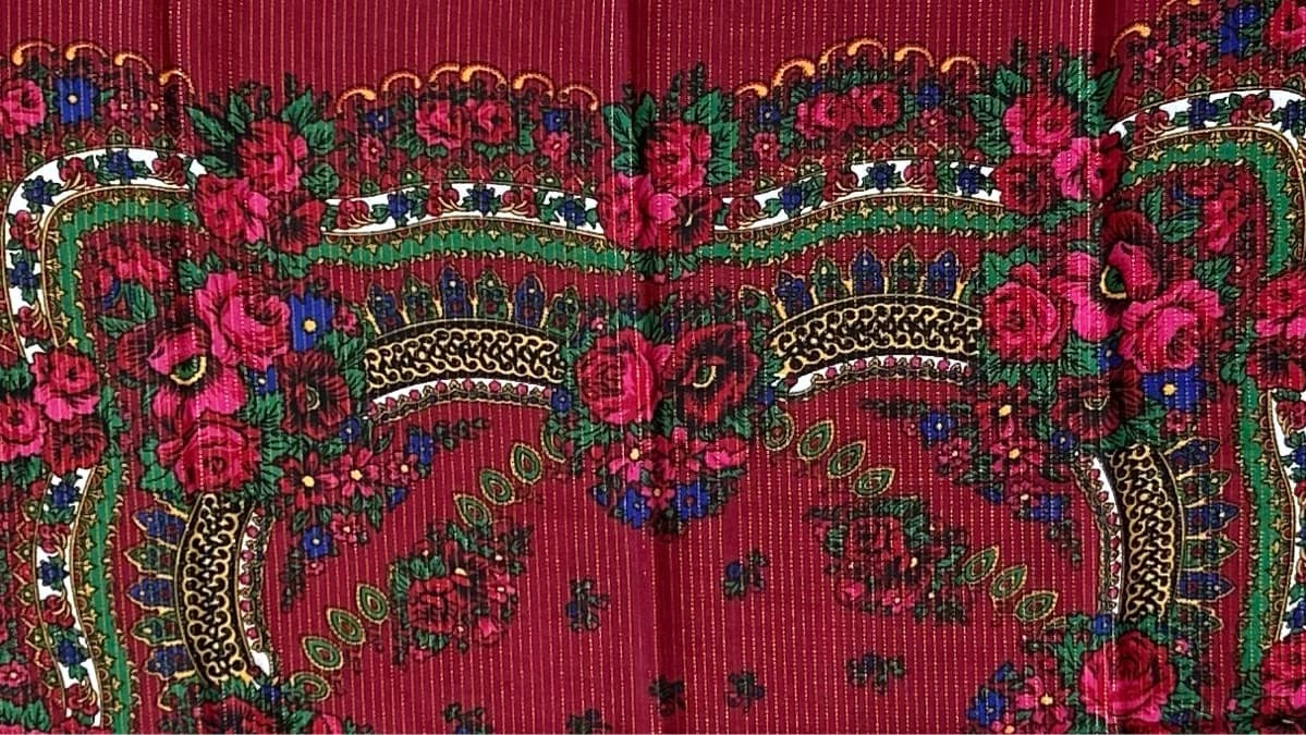 Maroon with Golden Thread Dikhlo 