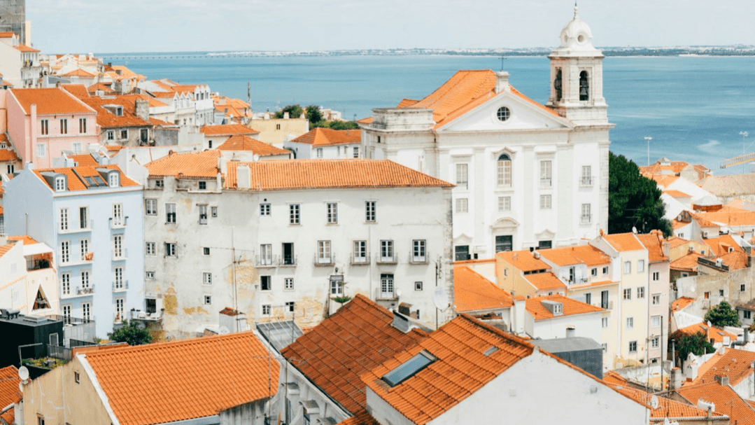 LIVE THIS SEPTEMBER:A Creative Intensive in Lisbon
