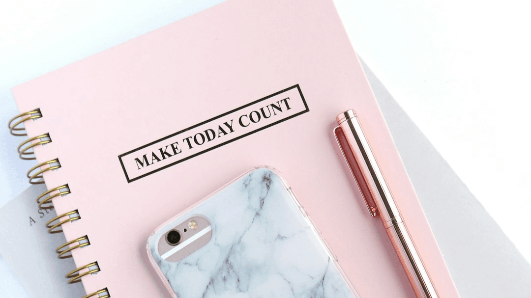 Get My FREE Daily Speaking Planner Now!