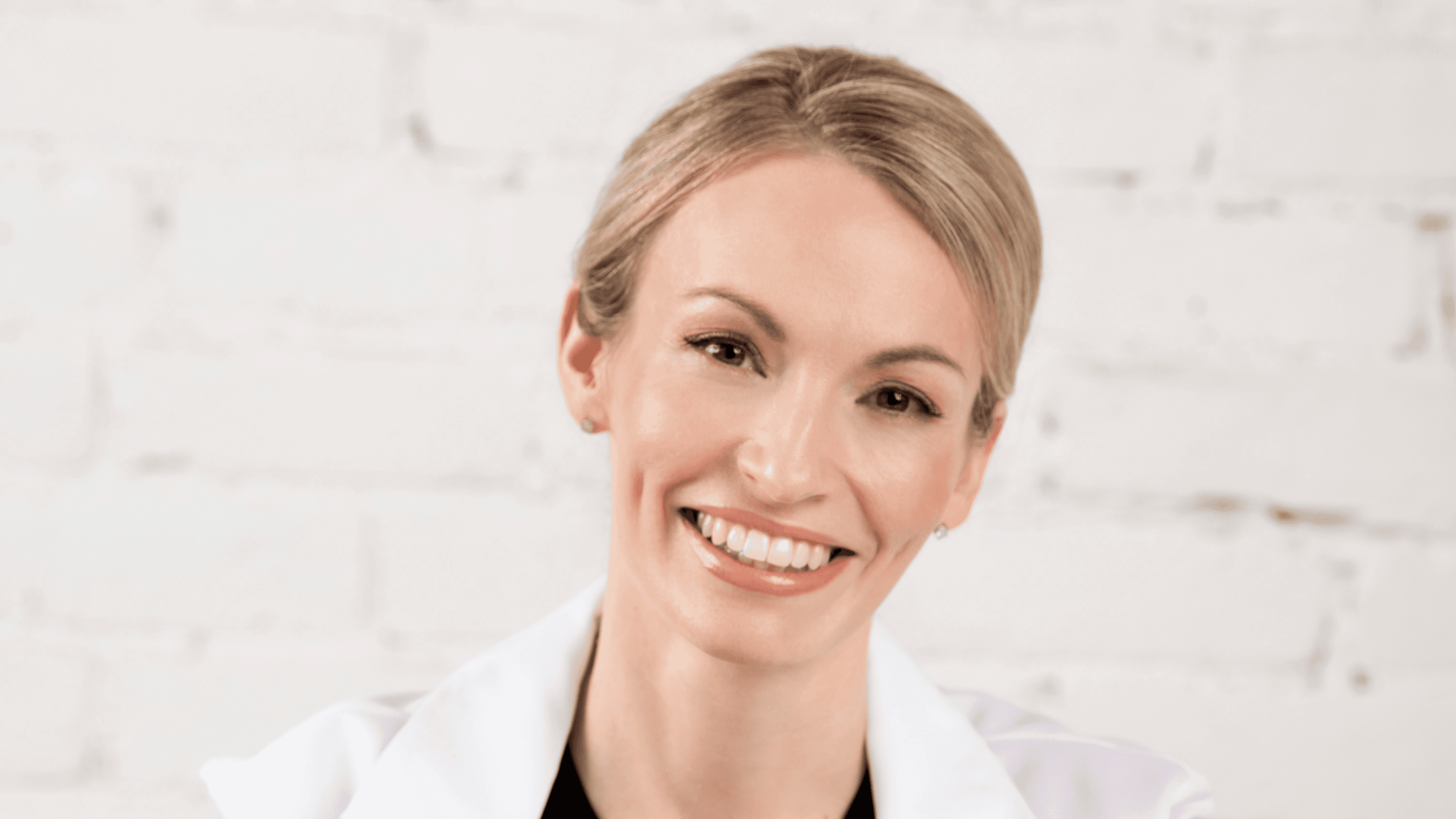 The 3 Secret Reasons High Achieving Women Overeat