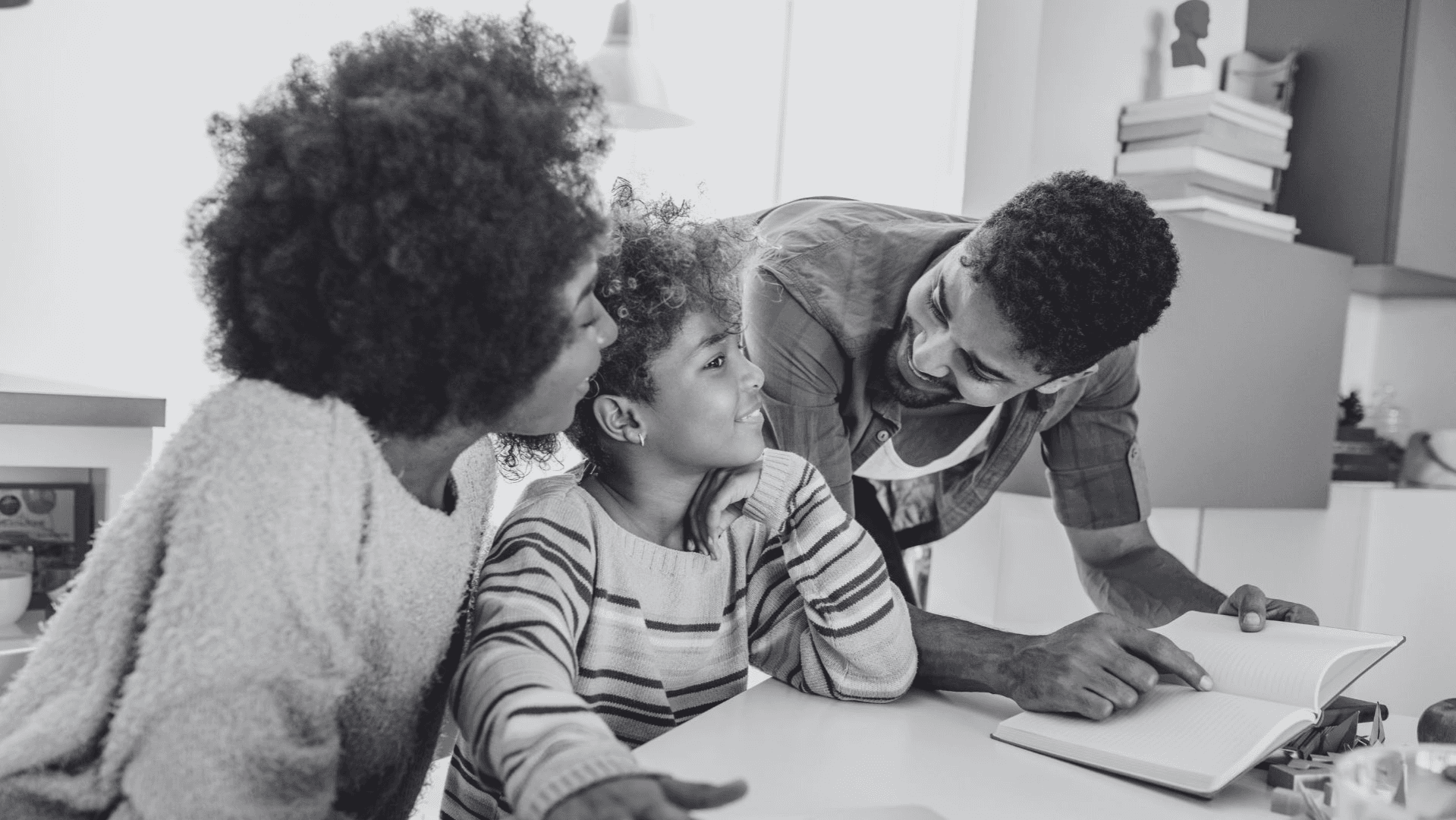 Get Kelly's FREE Parenting Guide