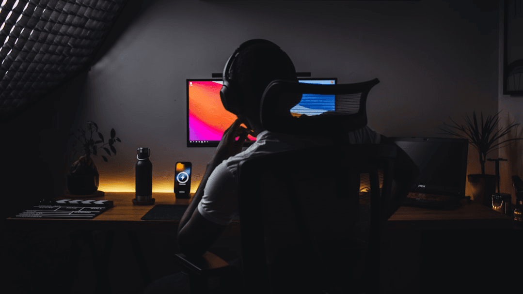The Paid Content Creator