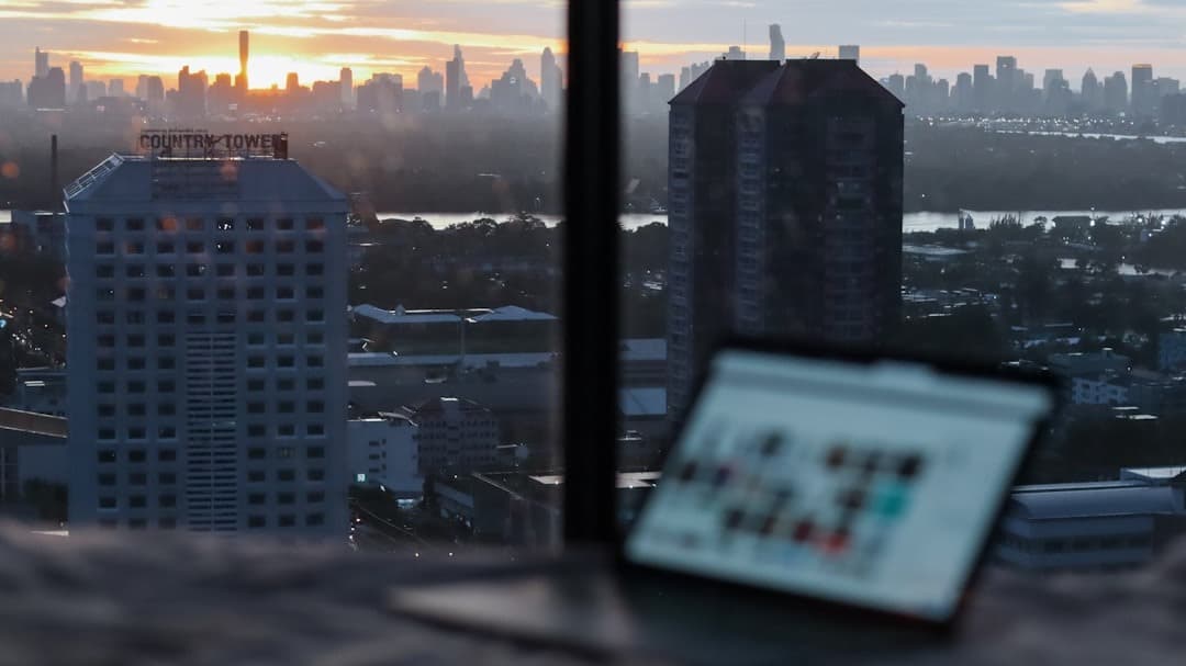 Six-Figure Digital Product Masterclass