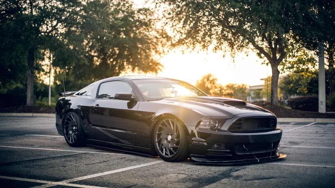How to Make $100K+/Year Trading Vehicles