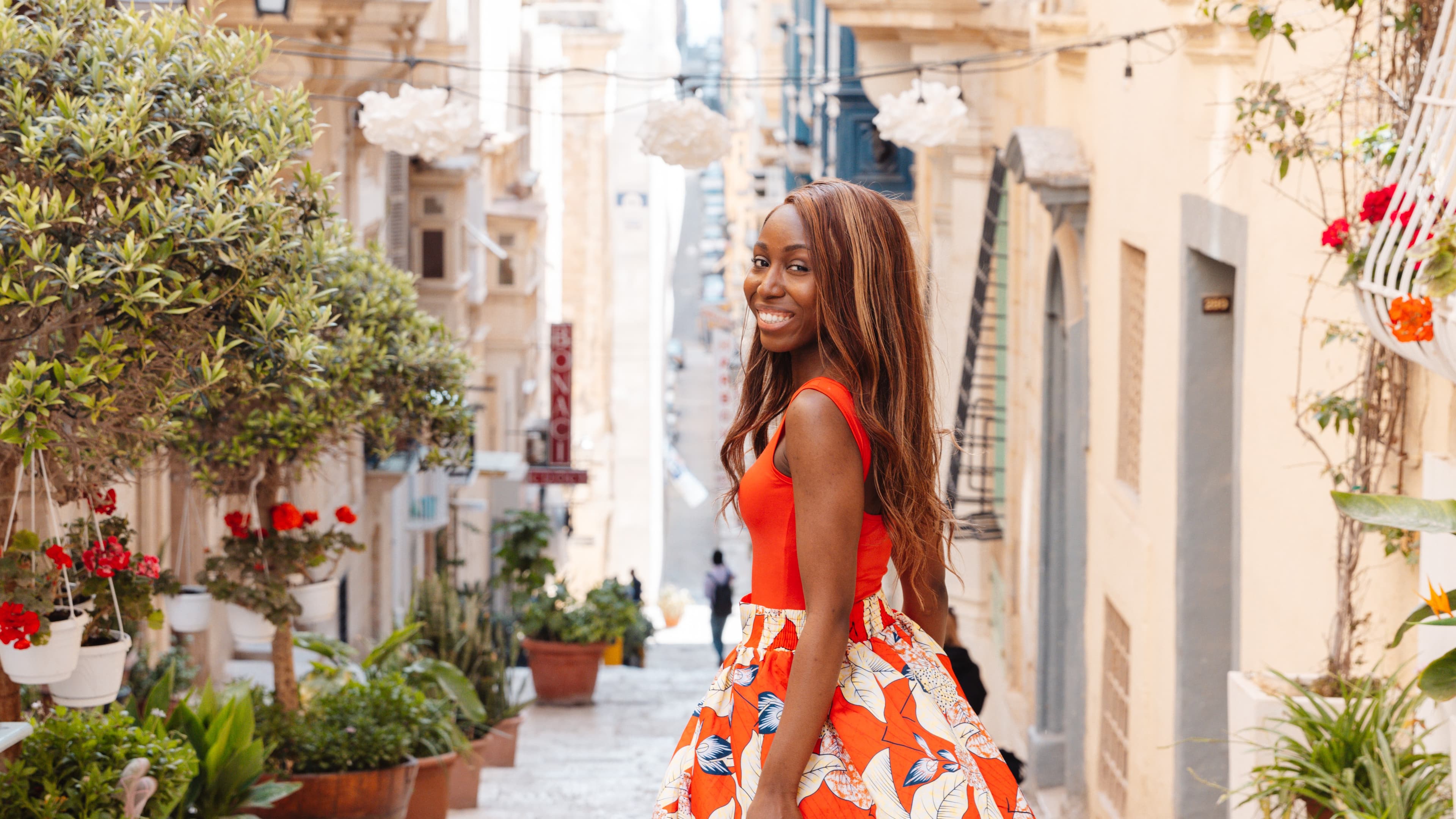 Turn Your Love for Travel Into Income! šāØ