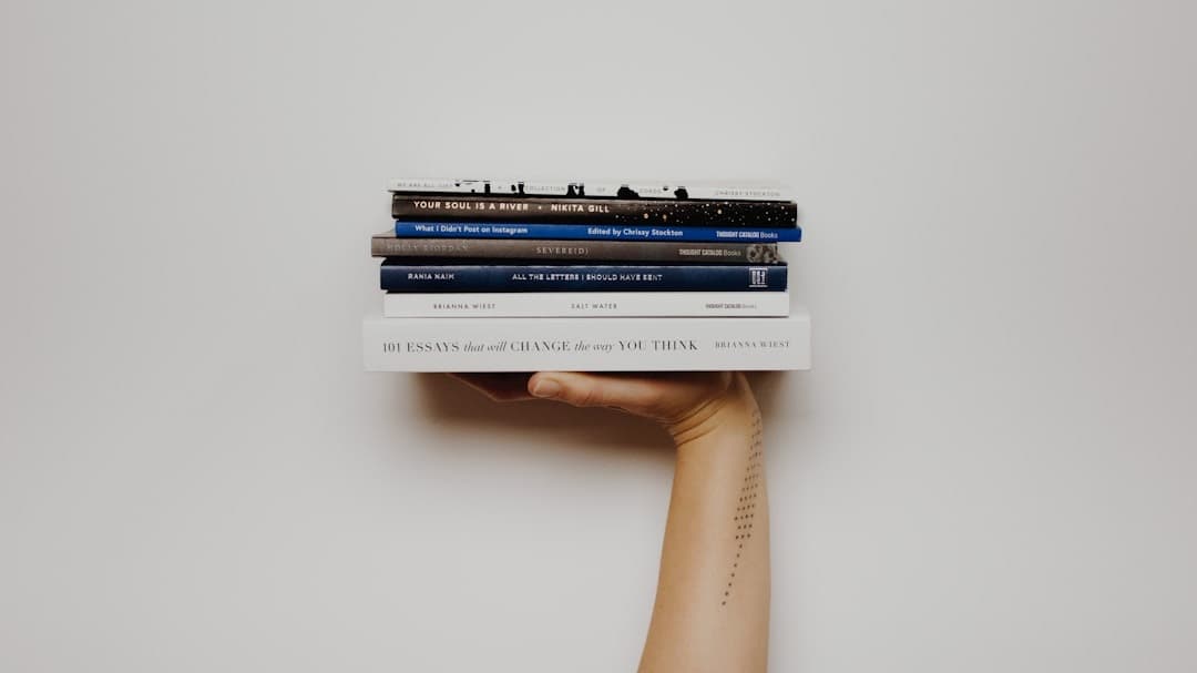 Get My FREE Writer’s Power Pack Guide Now!