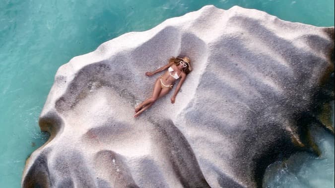 Book a 1:1 Travel Creator Consultation Call