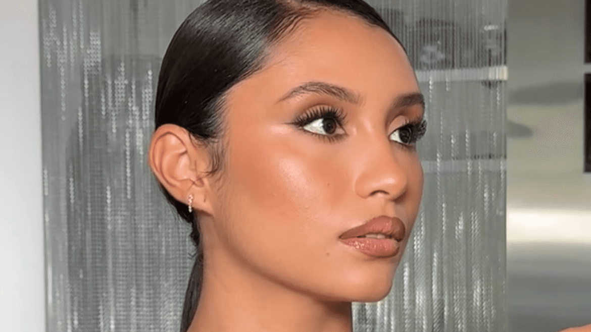 PRO 1:1 Makeup Lesson for Artists