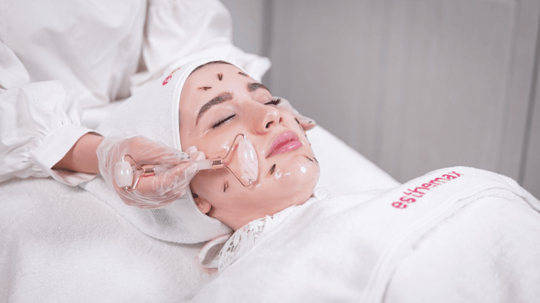 Texas Esthetician State Board Study Guide: