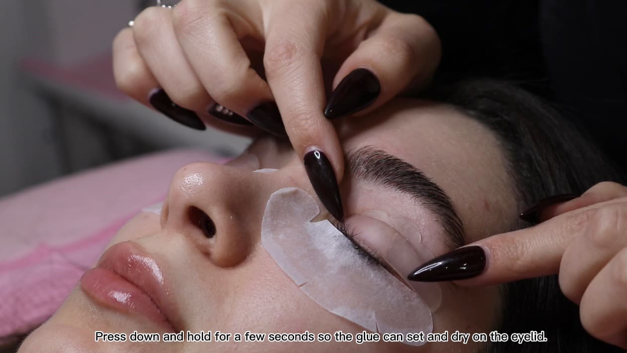 Get my Lash Lift Course and make MONEY MOVE!