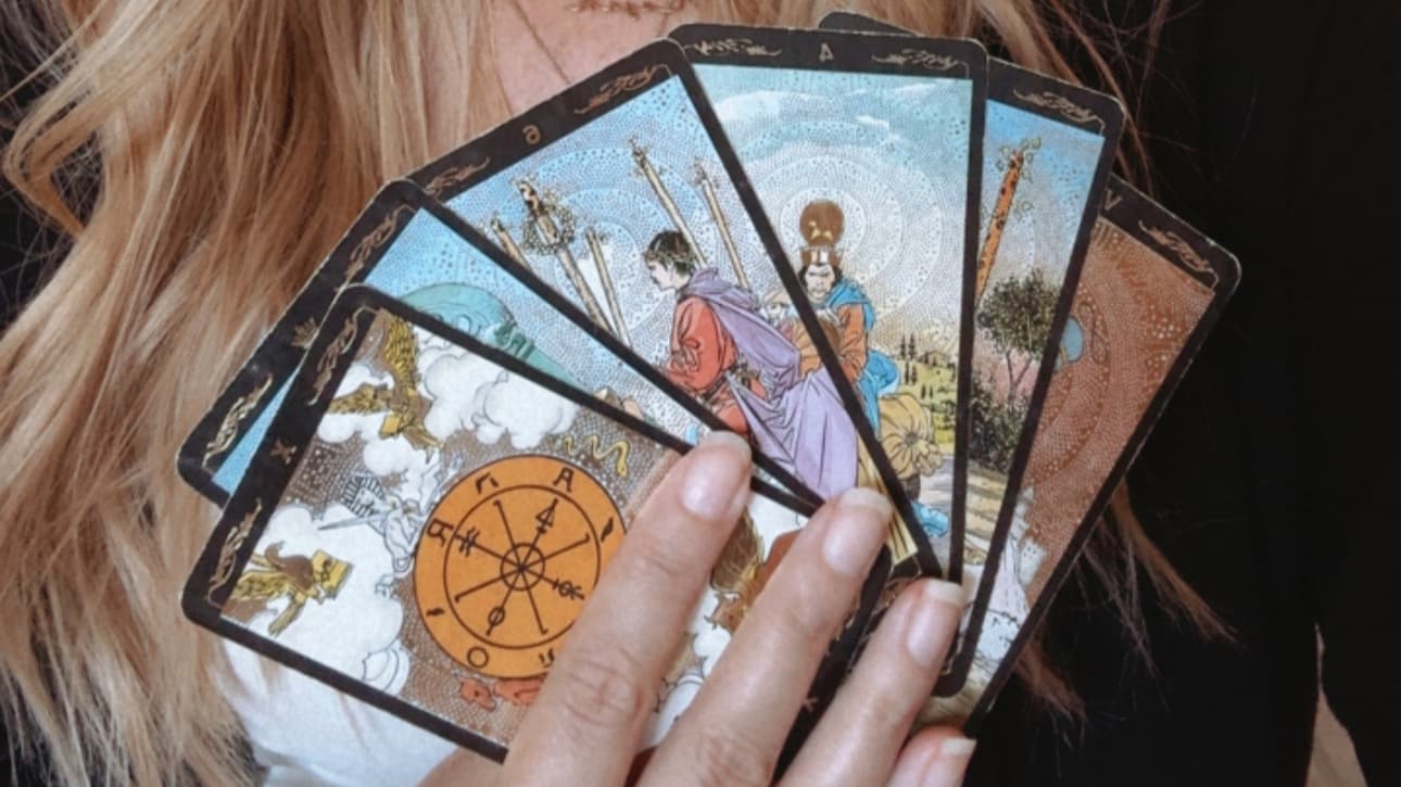 SALE! Private Reading 10-15 min | NOVEMBER BOOKING