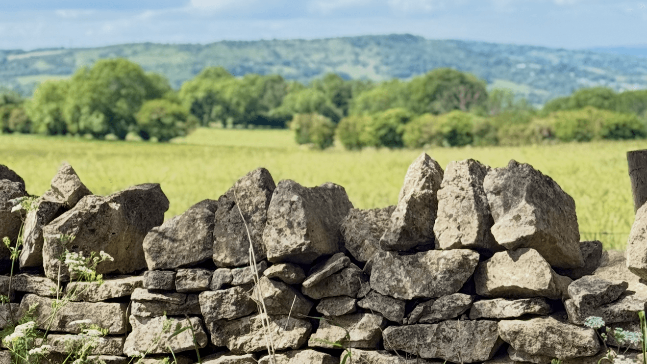 The Cotswolds Way Guide