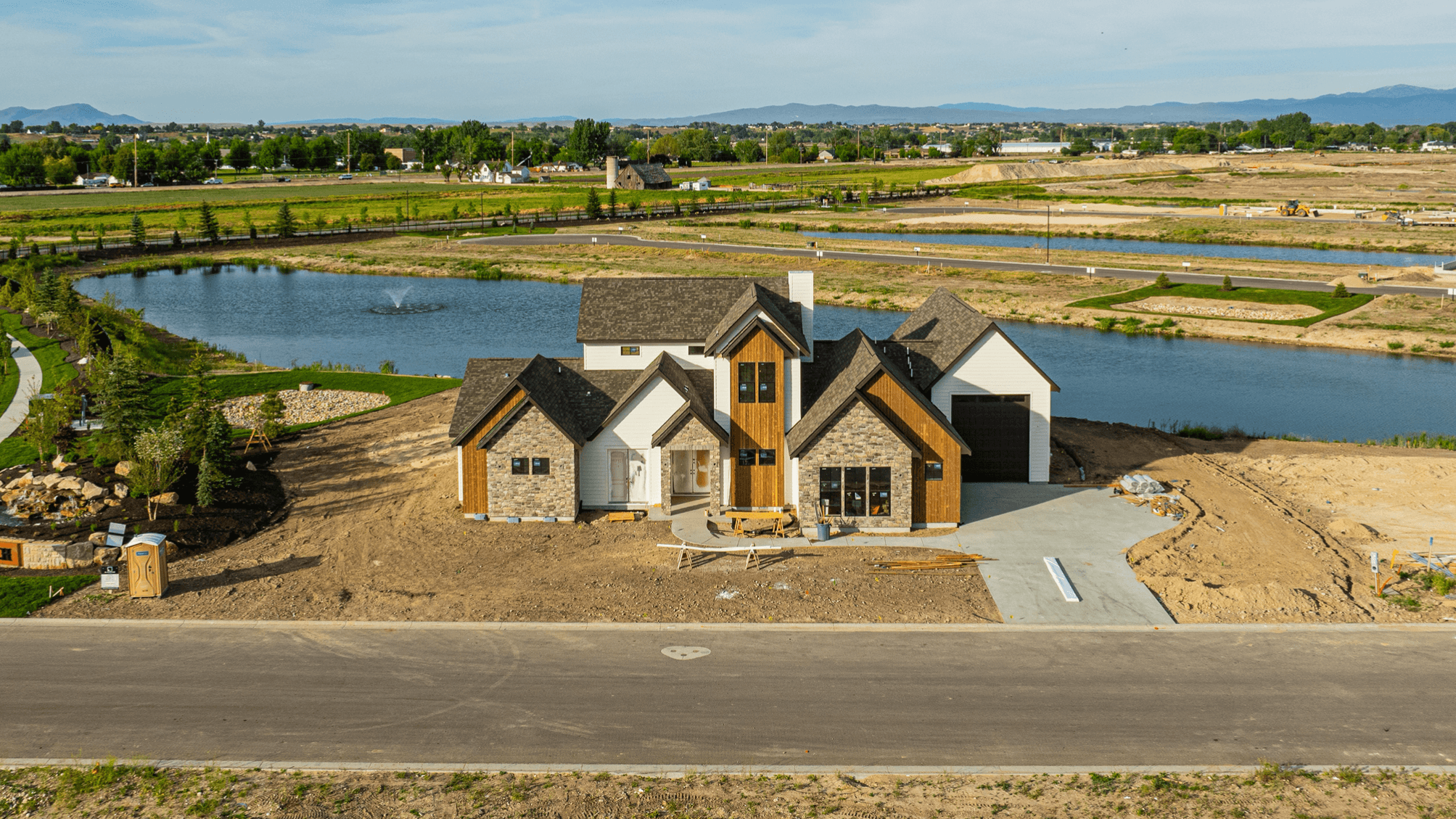 Get My FREE New Construction Guide Now!