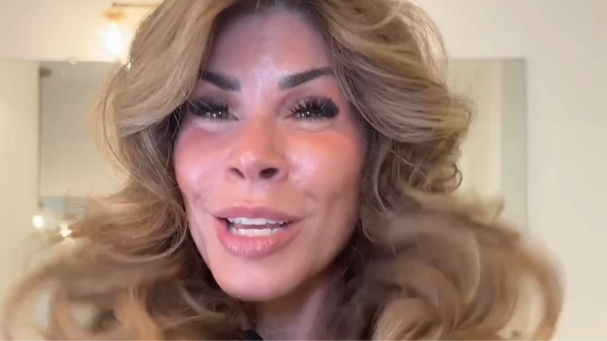Big, Bouncy Airwrap Curls That Last