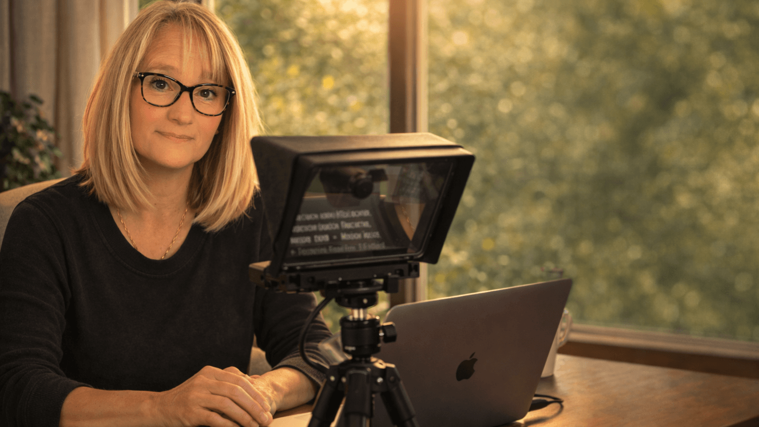 Look Natural on Camera (Teleprompter Kit)