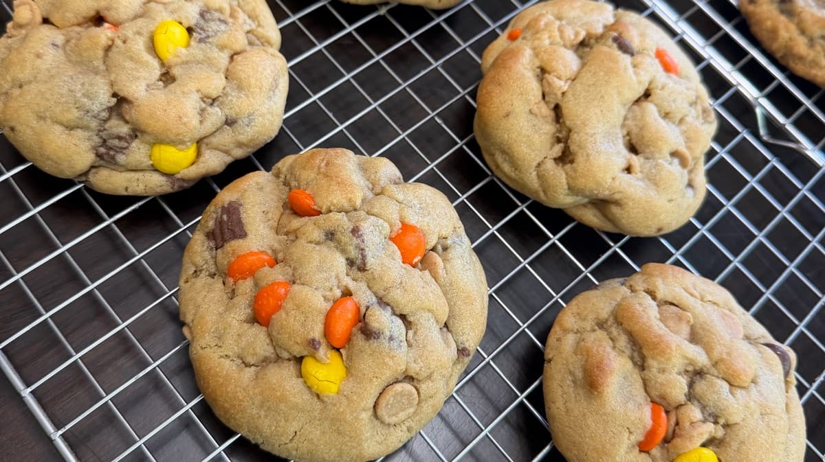 Gourmet Cookie Guide: Peanut Butter Dough Base